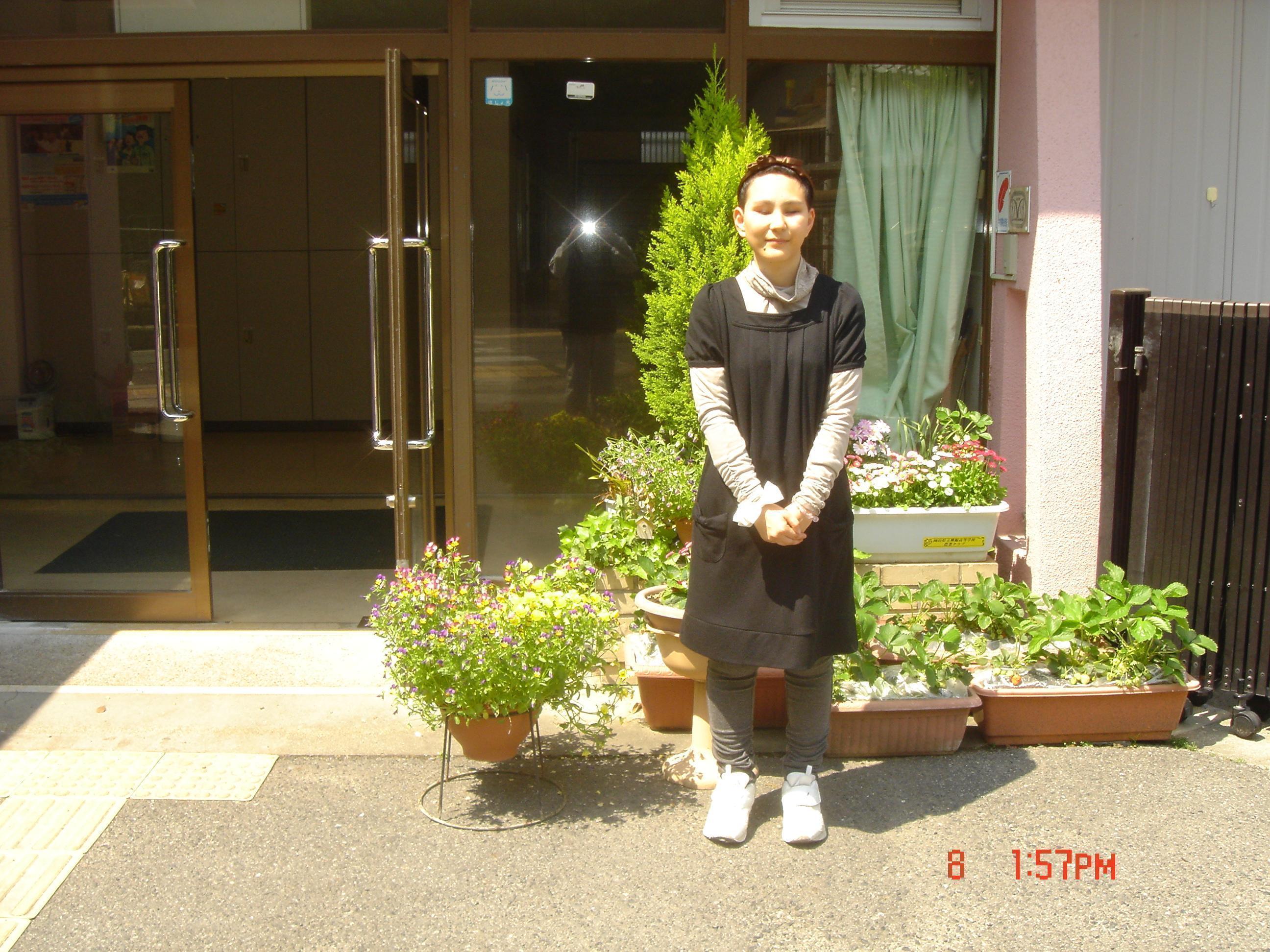 �ʐ^�F�`���j�b�N�𒅂Ă���