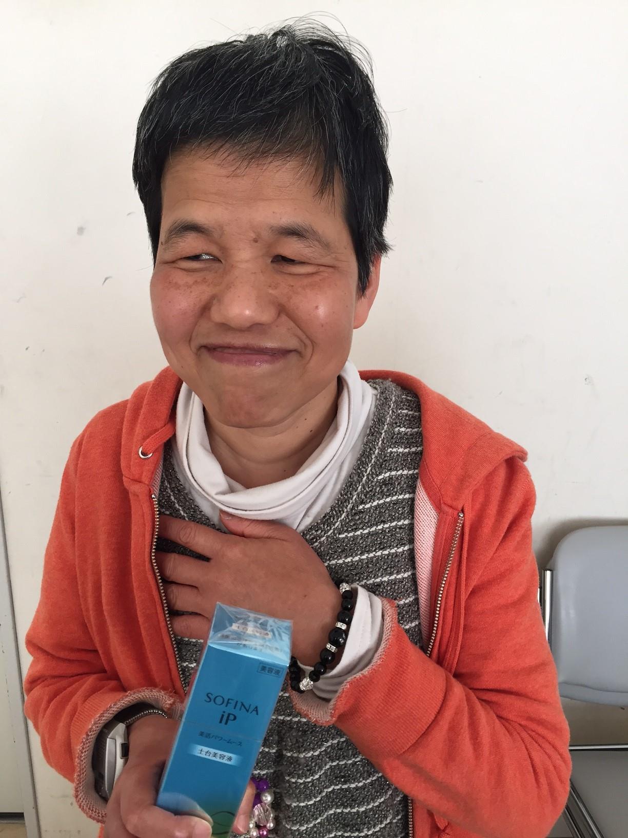 ���e�t�������ău���X���b�g�����Ă���ӂ��낤����