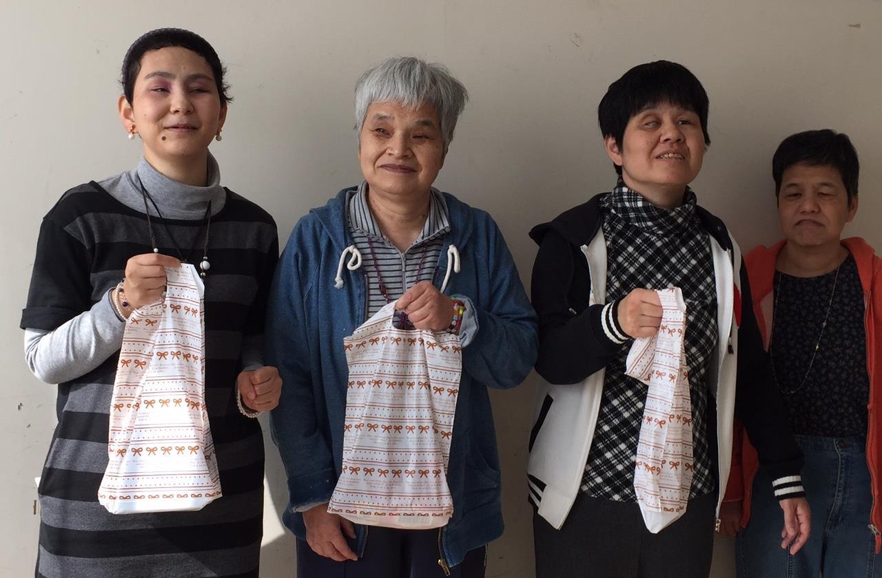 �v���[���g���������܂������Ċ��������ȂR�l