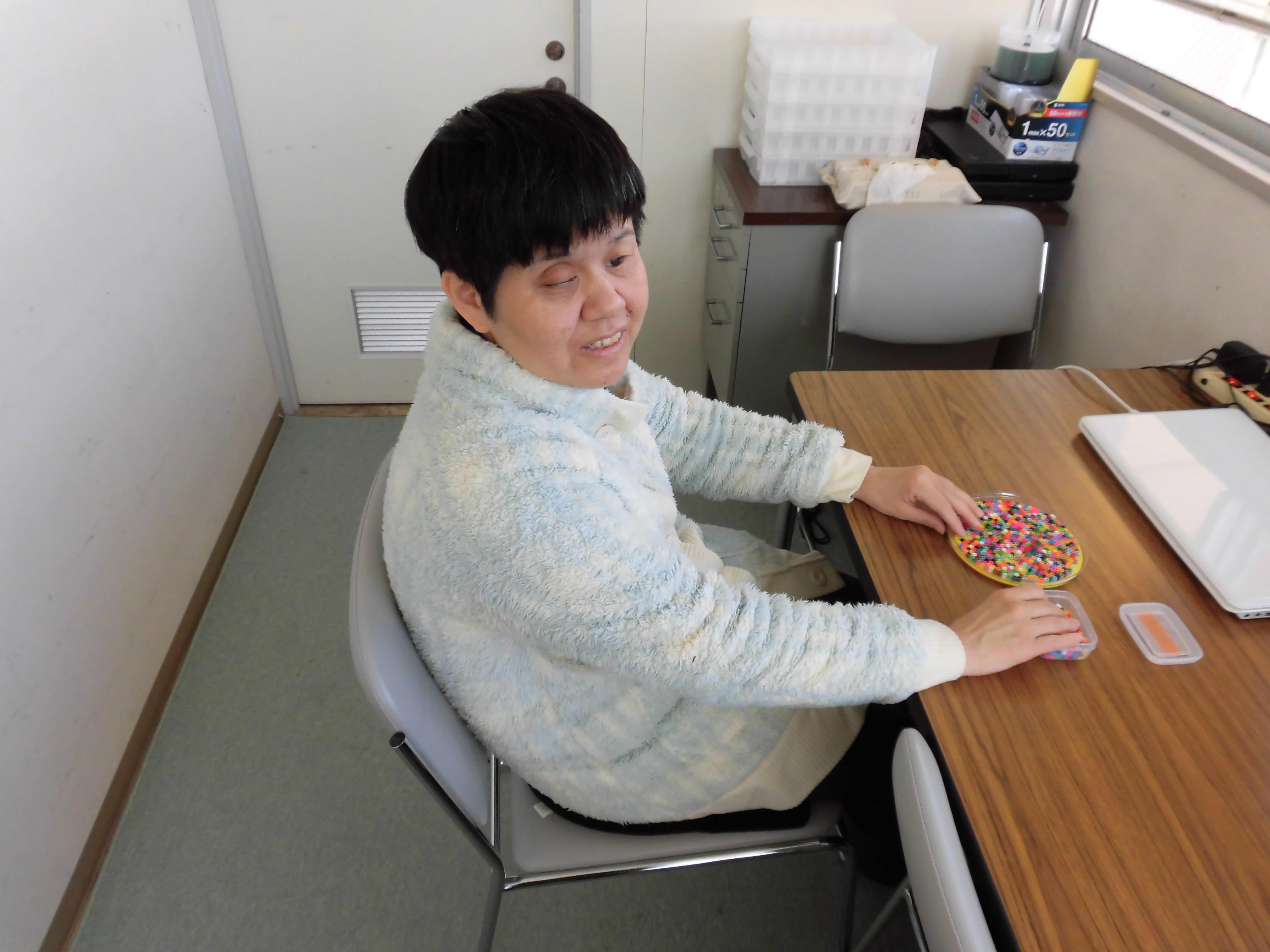 �^�Ƀr�[�Y���͂߂Ă��邋������������������